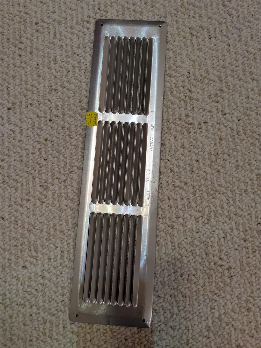 🌟#Freecycle, Leigh Canada Vent Cover#2 thumbnail