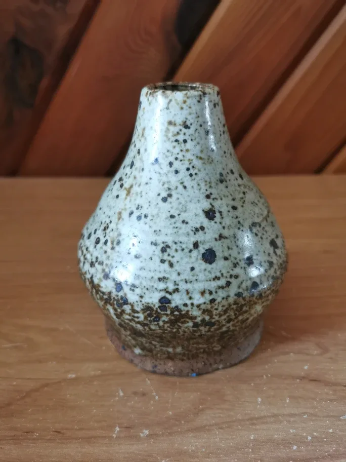Vintage Pottery Vase thumbnail
