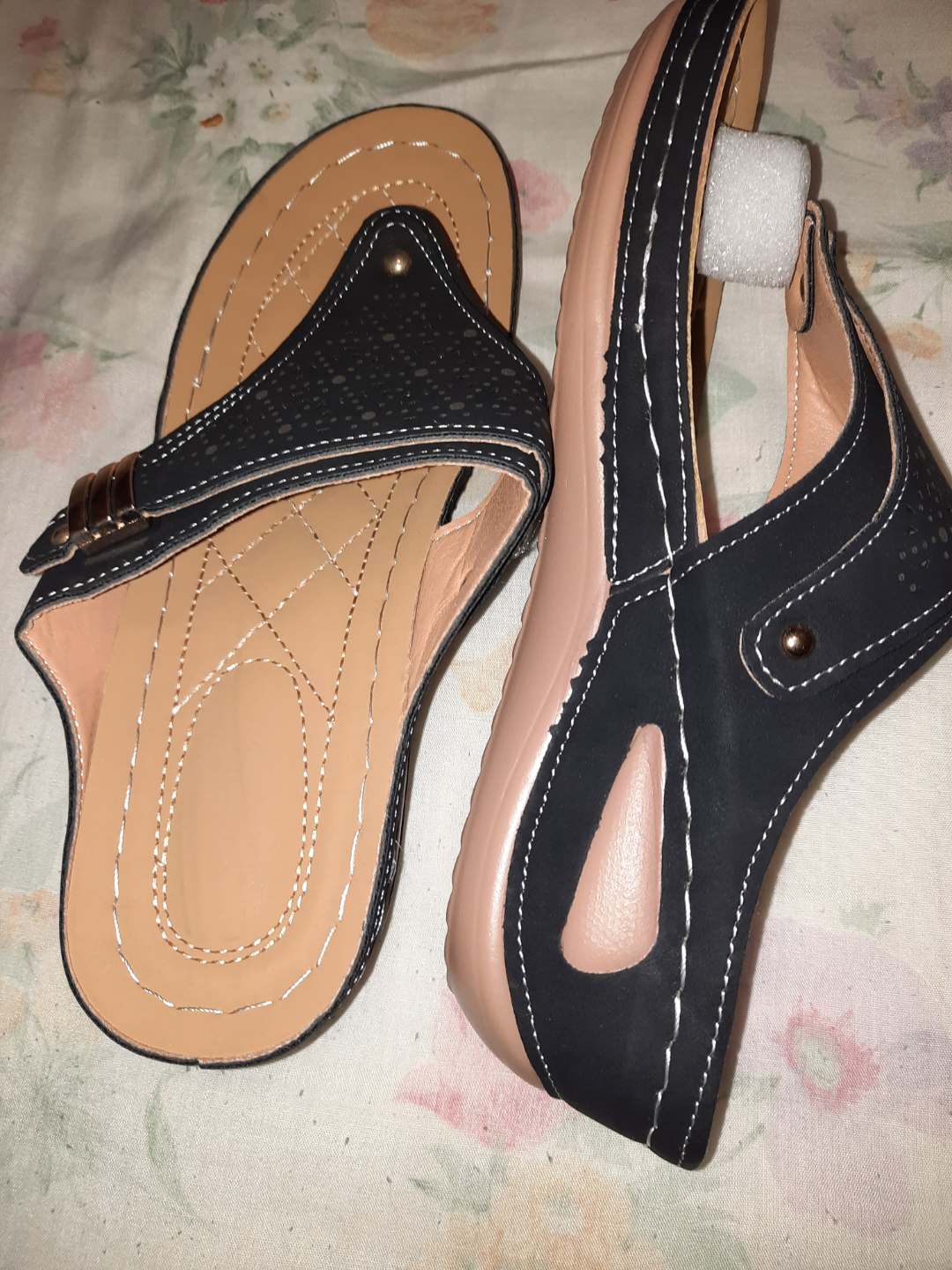 Brand New Black and Beige Sandals - photo 2