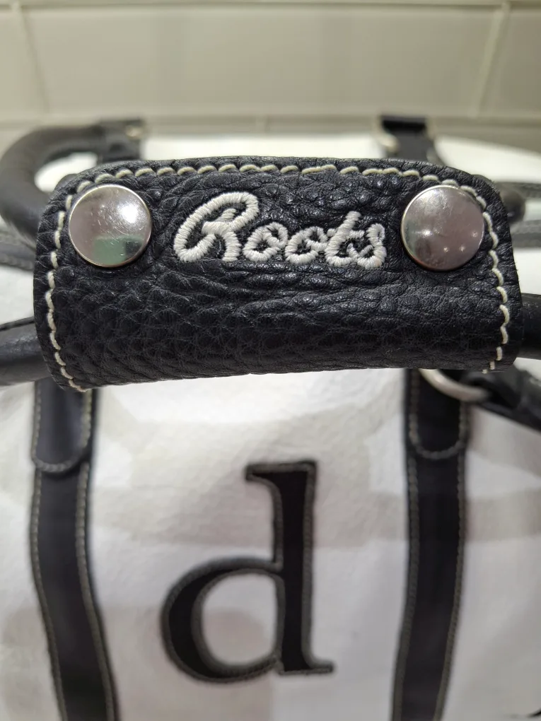 Roots White & Black Leather Duffle Bag image indicator(2)