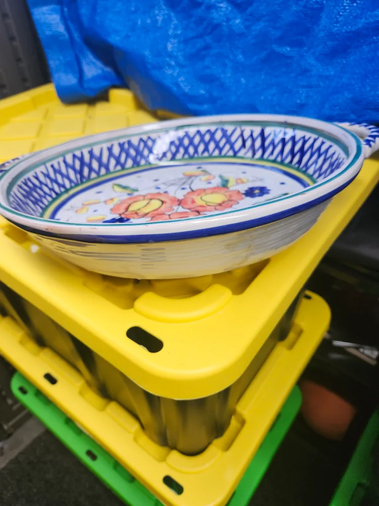 Floral Patterned Serving Dish image indicator(3)