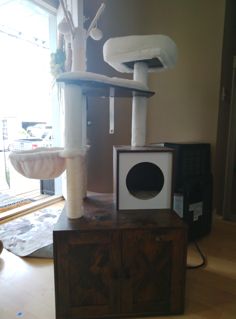 Cat Tree Condo with Scratching Post