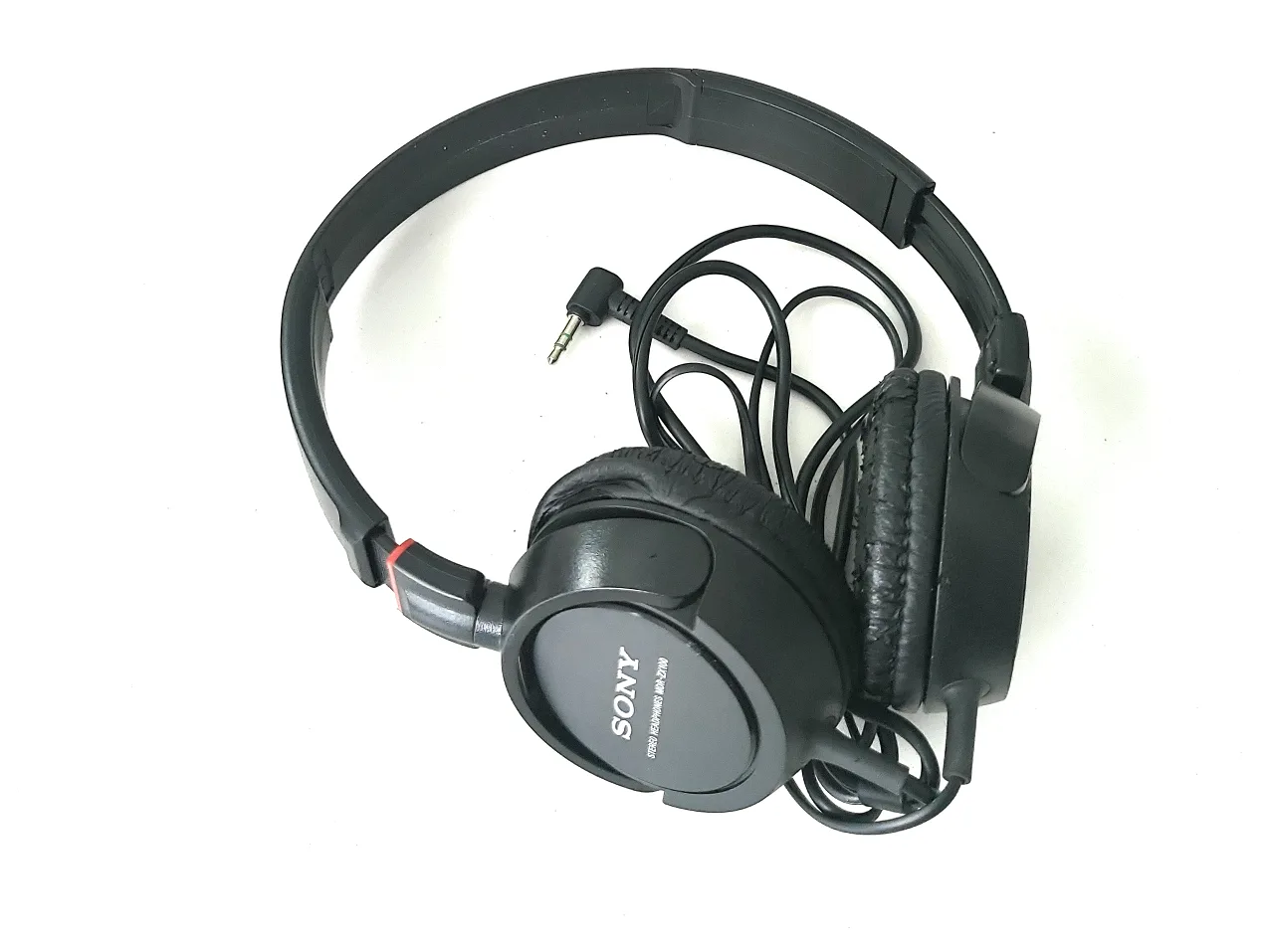 Sony MDR-ZX100 Stereo Headphones - Black image indicator(4)