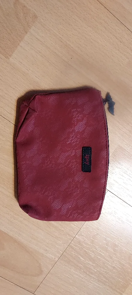 Ipsy Makeup Bag thumbnail