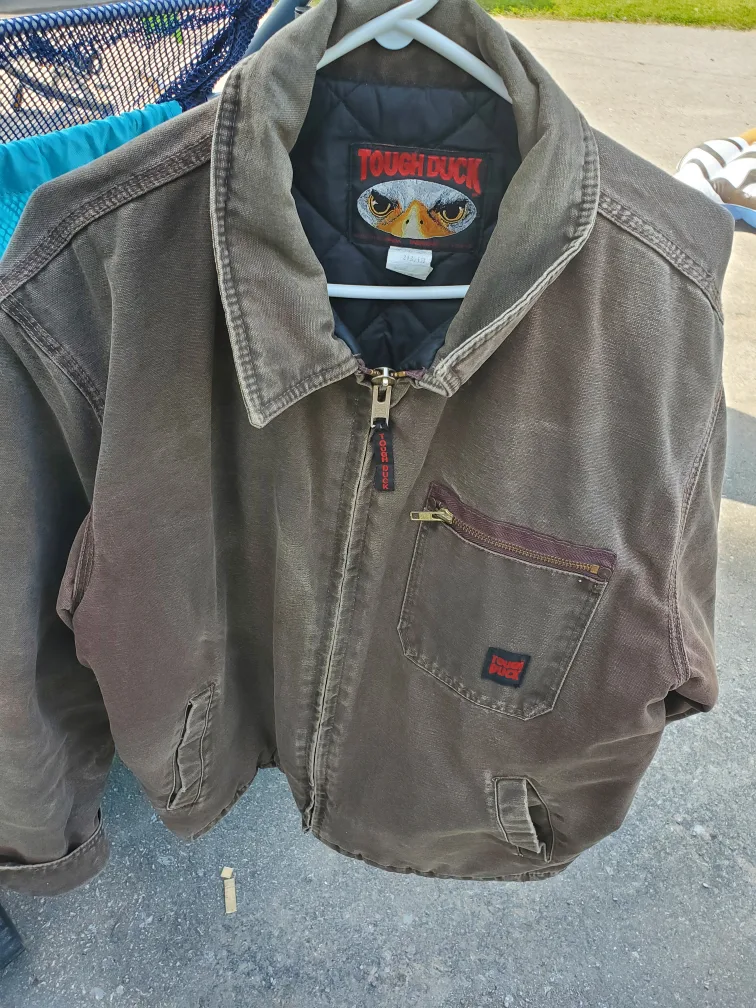 like new men's size large jacket image indicator(2)