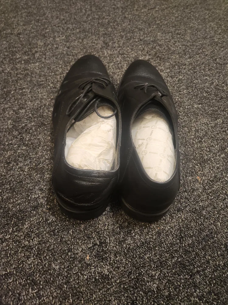 Goldlion Black Leather Dress Shoes image indicator(3)