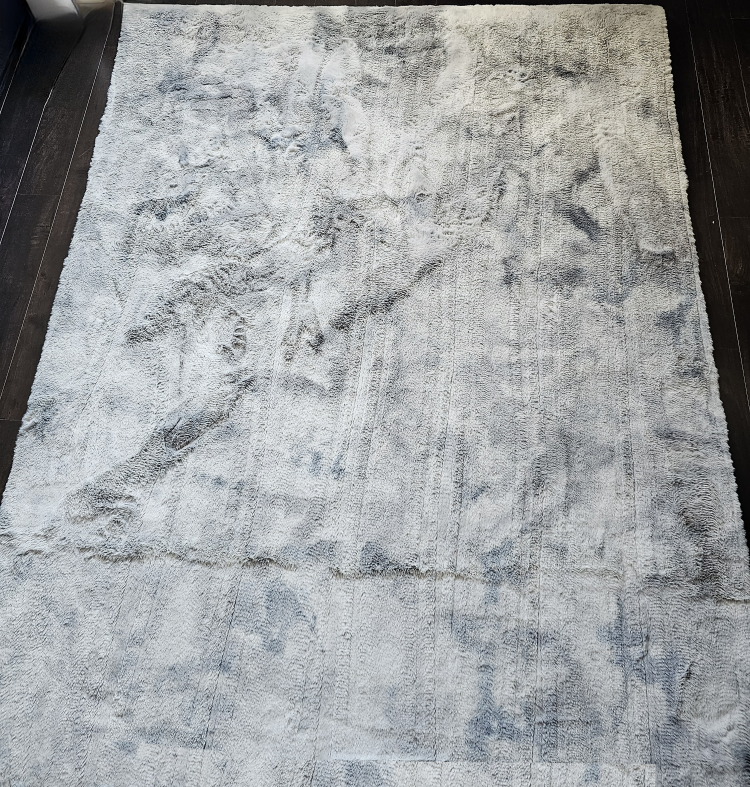 Large Fur Area Rug 7ft x 9ft - Brand New