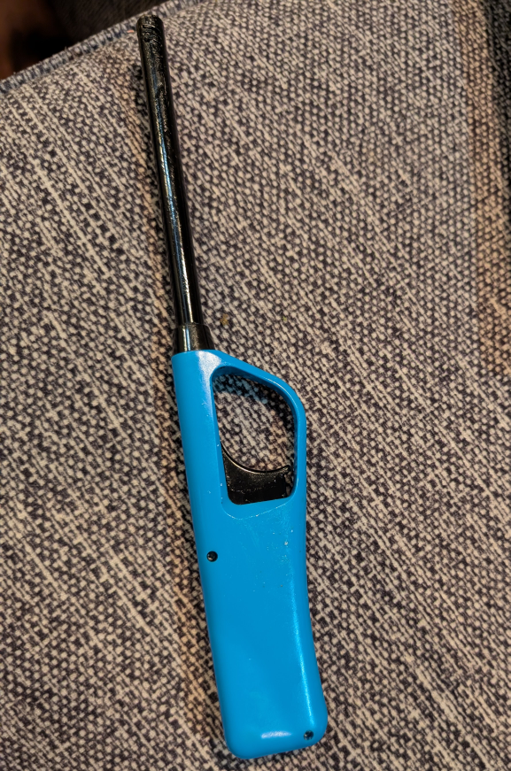 Blue Kitchen Lighter#freecycle