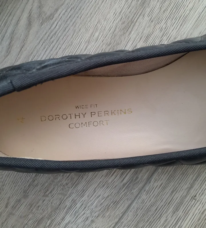 Dorothy Perkins Black Quilted Ballet Flats image indicator(2)