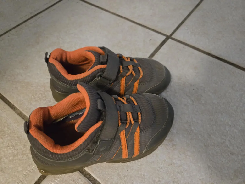 Monagur Kids' Grey & Orange Sneakers  #freecycle thumbnail