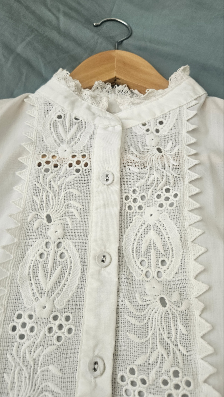 White Lace Blouse - photo 3