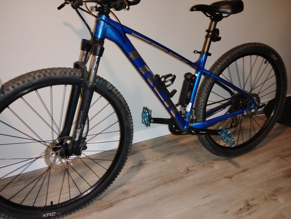 Trek Marlin 6 Blue Mountain Bike - photo 2