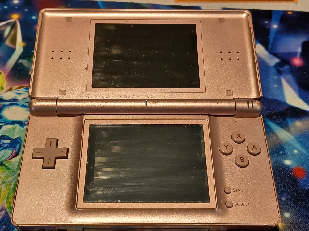 Metallic Pink Nintendo DS Lite - photo 3