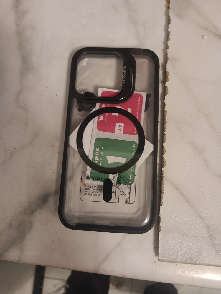 iPhone 15 128GB + case - photo 4