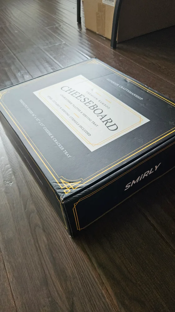 Smirly Charcuterie Board Set image indicator(5)