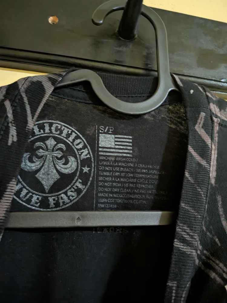 Affliction Skeleton Black T-Shirt - Size S image indicator(3)