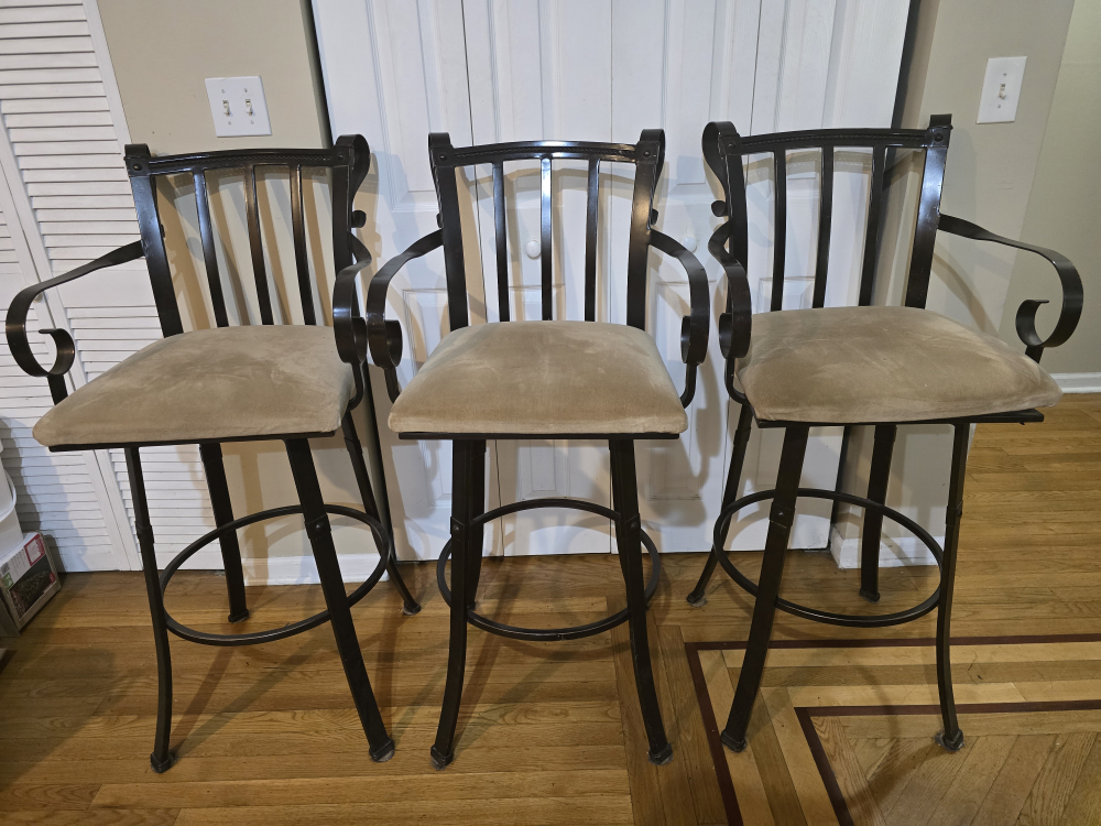 Set of 3 Counter Height Bar Stools