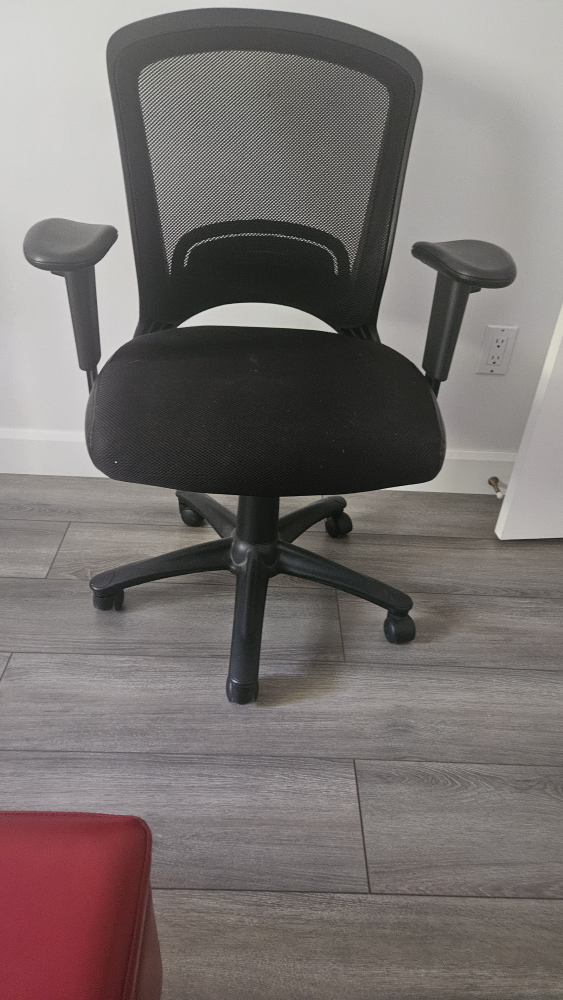 Black Mesh Office Chair