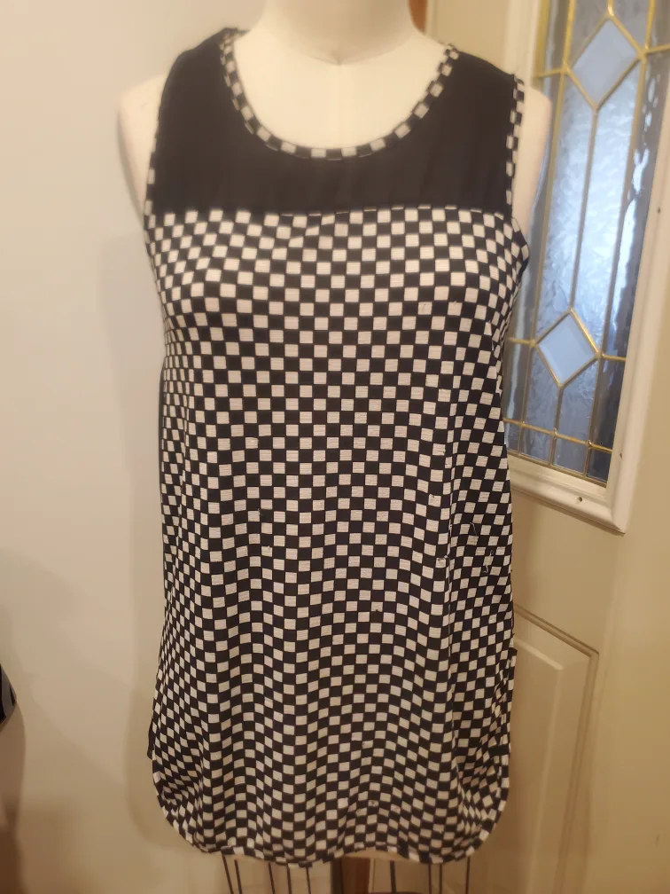 Women's Med Top thumbnail