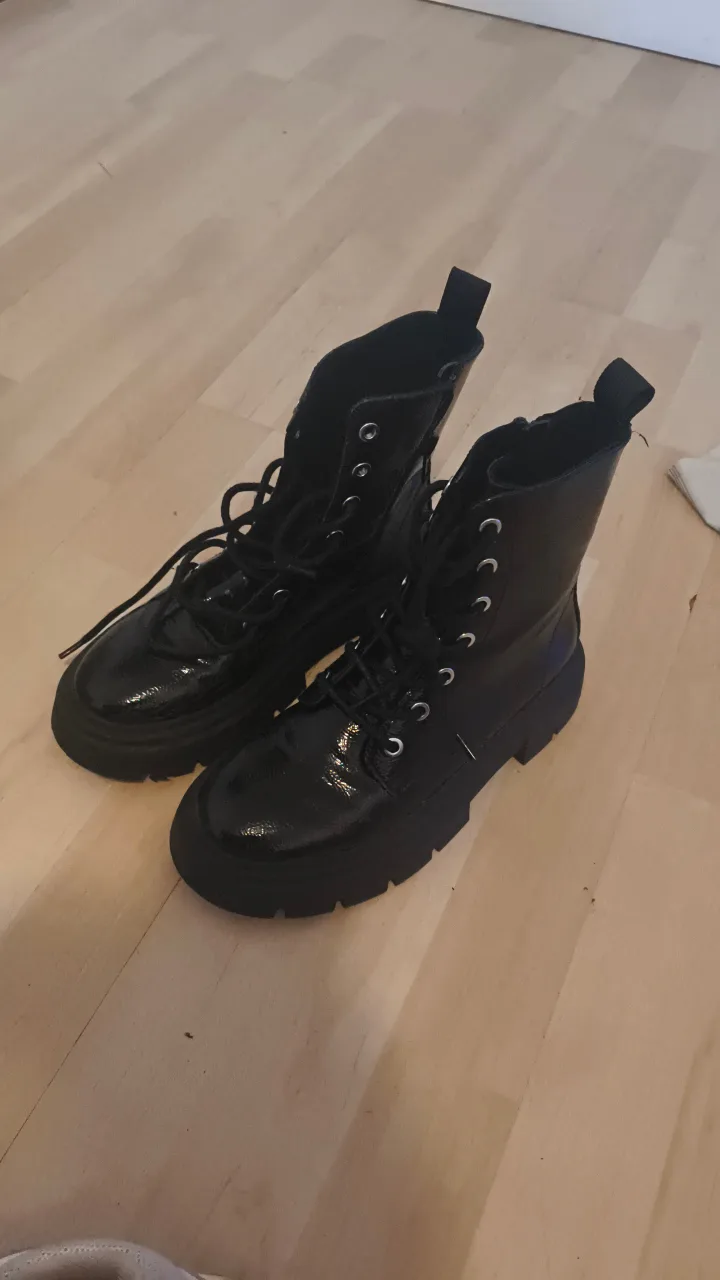 H&M Black Patent Leather Boots image indicator(2)