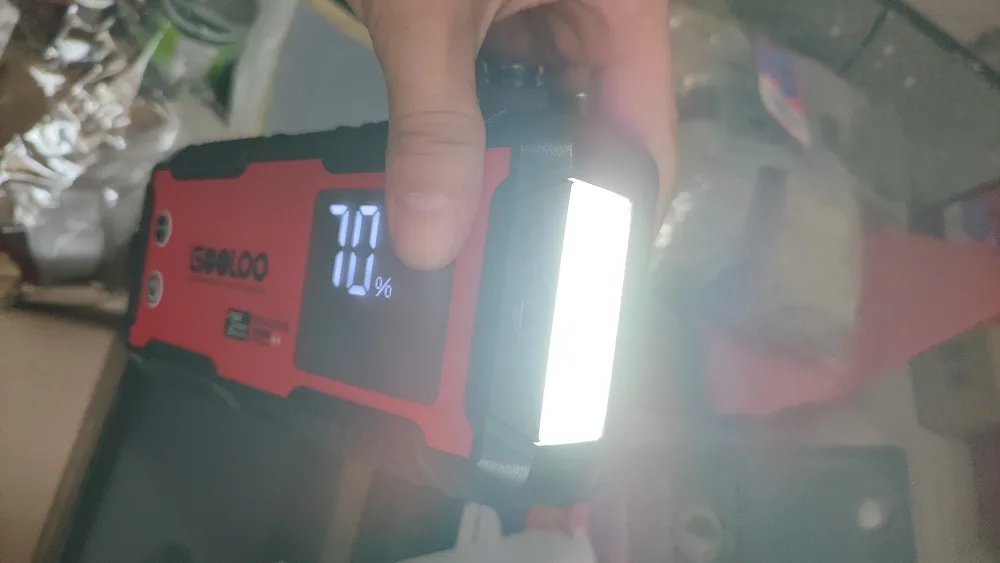 GooLOO Jump Starter and Power Bank image indicator(6)
