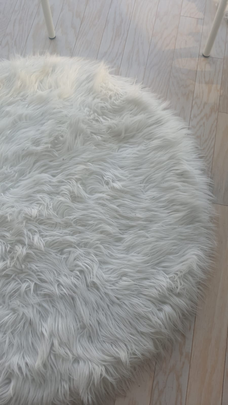 White Round Faux Fur Rug - photo 5