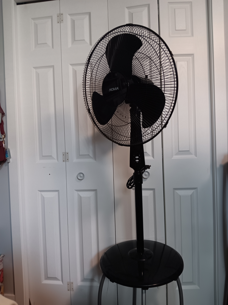 NOMA Black Stand Fan - photo 2