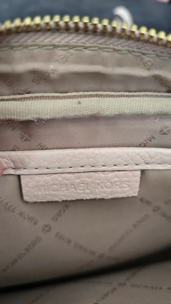 Michael Kors Crossbody Bag - Light Pink image indicator(3)