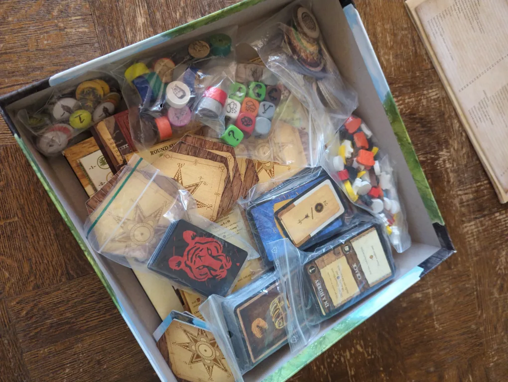 Robinson Crusoe Board Game image indicator(3)