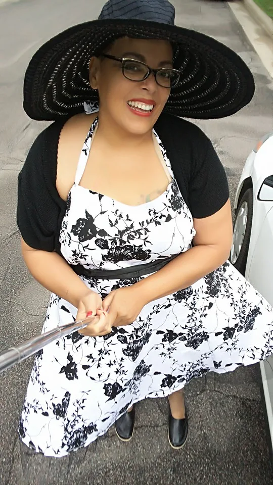 Wide Black Summer Hat thumbnail