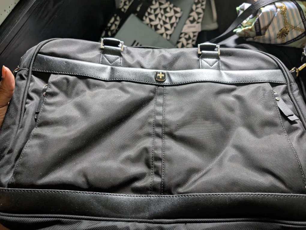 Women's Swiss Gear Black Laptop Bag thumbnail