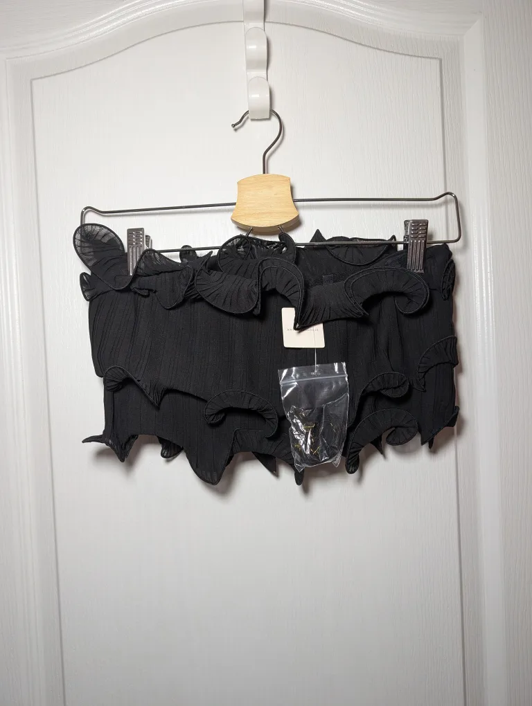 Anthropologie Black Ruffled Skirt - Size M thumbnail