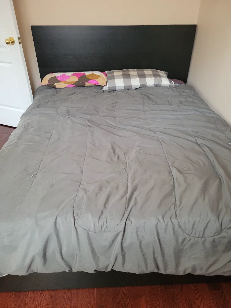 Queen Size Bed with Headboard thumbnail