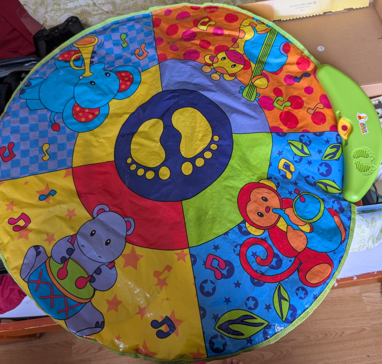 Jolly Jumper musical playmat