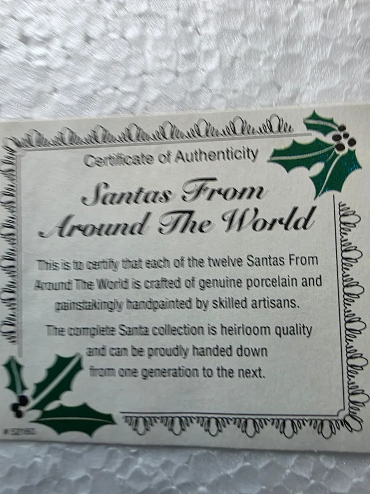 Vintage Santa Figurines Set image indicator(2)