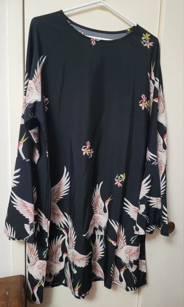 3 Dresses - Size 2X image indicator(4)