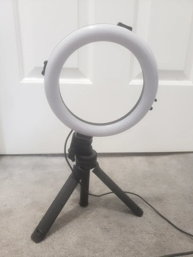 Ring Light with Tripod thumbnail