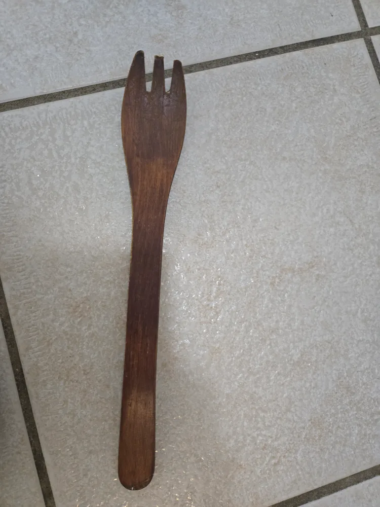 Wooden Fork #freecycle thumbnail