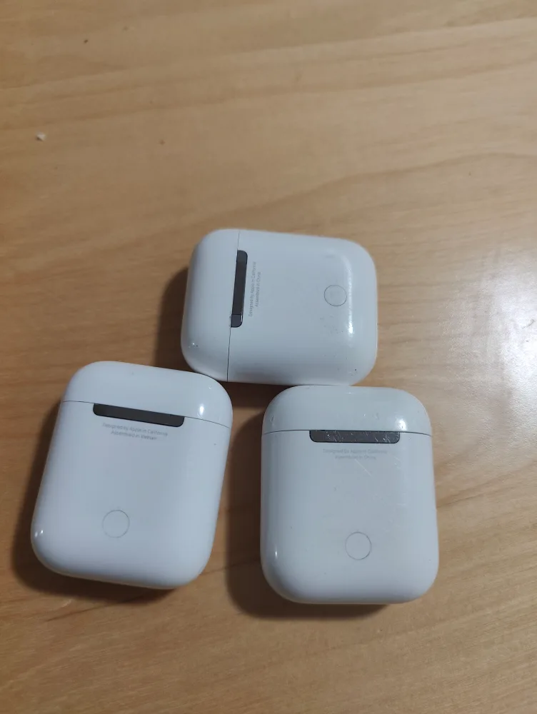 Apple AirPods 2 - 2nd Generation image indicator(2)