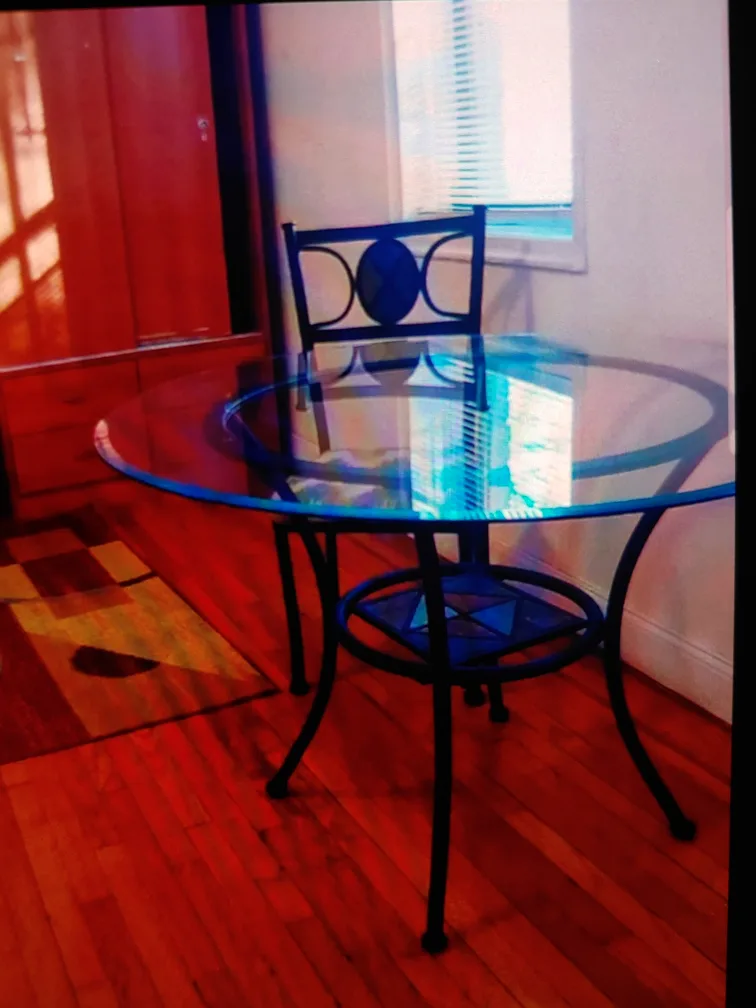 Glass Top Dining Table image indicator(2)