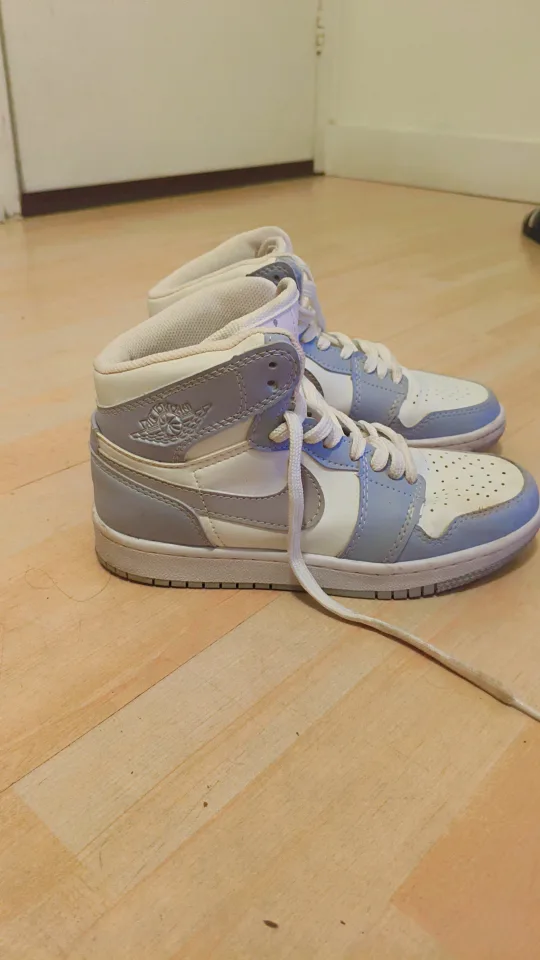 Air Jordan 1 Mid - White/Grey/Light Blue thumbnail