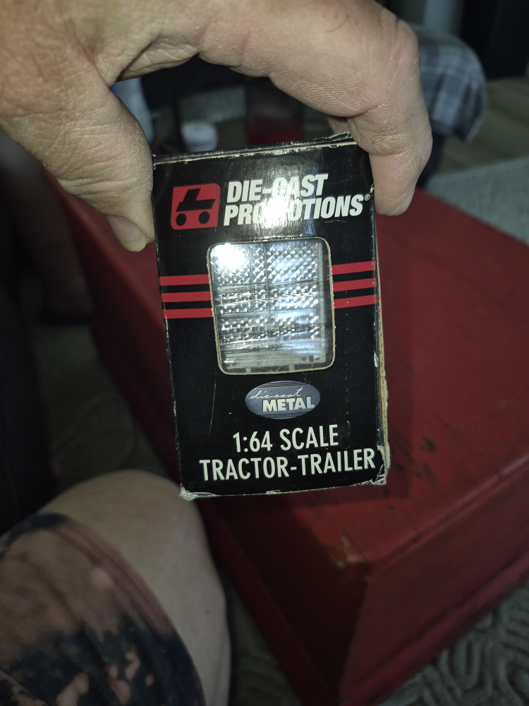 Die-Cast Promotions 1:64 Scale Tractor Trailer - photo 3
