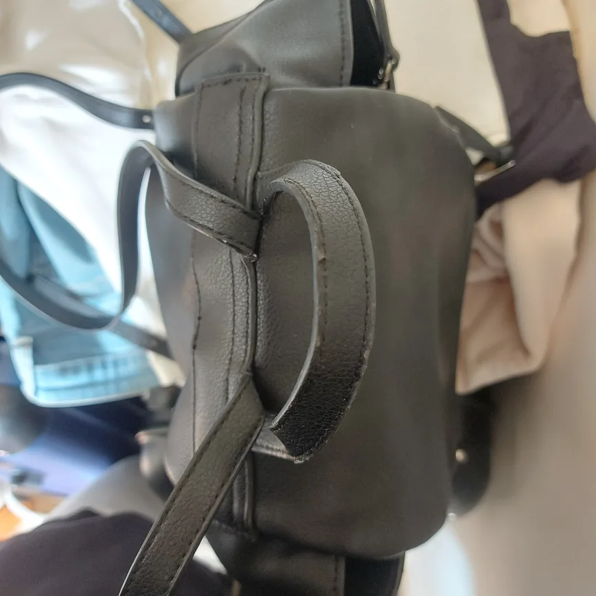 ZARA Black Backpack image indicator(4)