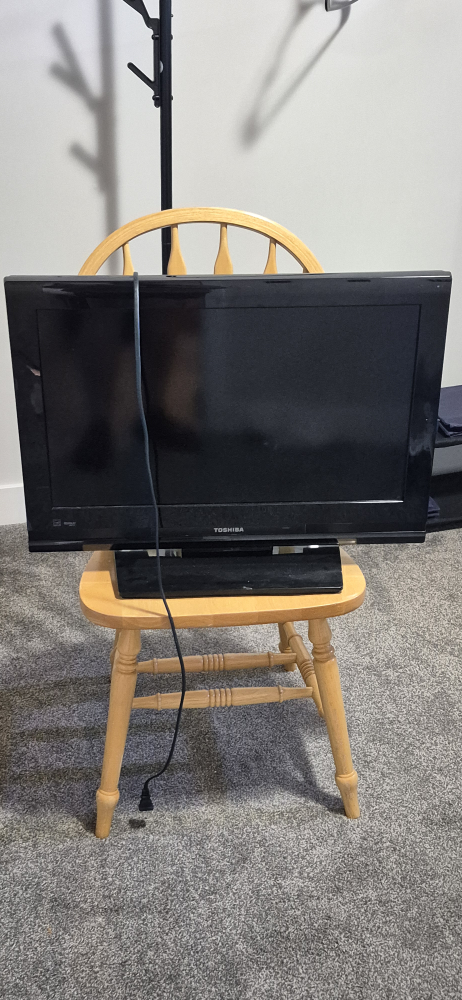 Toshiba Flat Screen TV - photo 3
