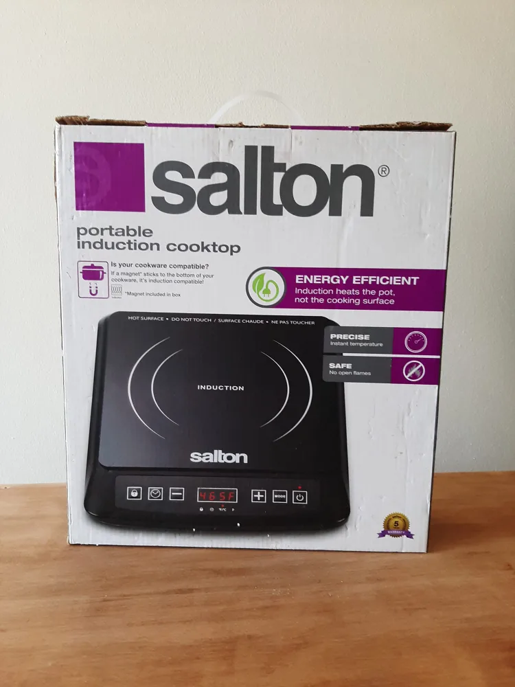 New Salton Portable Induction Cooktop thumbnail