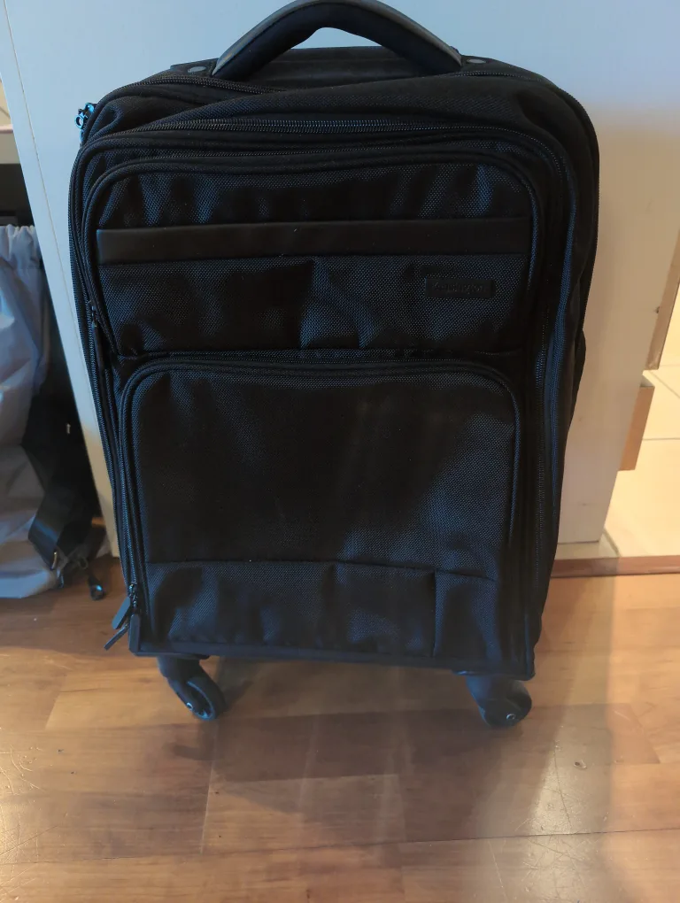 Kensington Black Carry-on Suitcase thumbnail