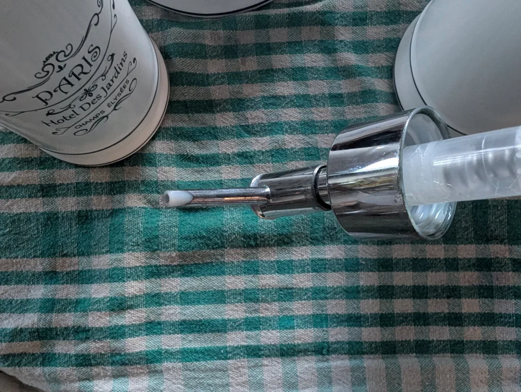 Paris Hotel Des Jardins Bathroom Set image indicator(3)