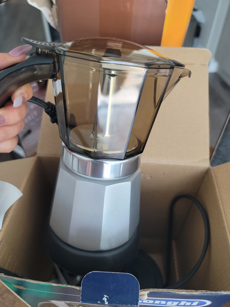 DeLonghi Alicia Electric Moka Pot - 3/6 Cups