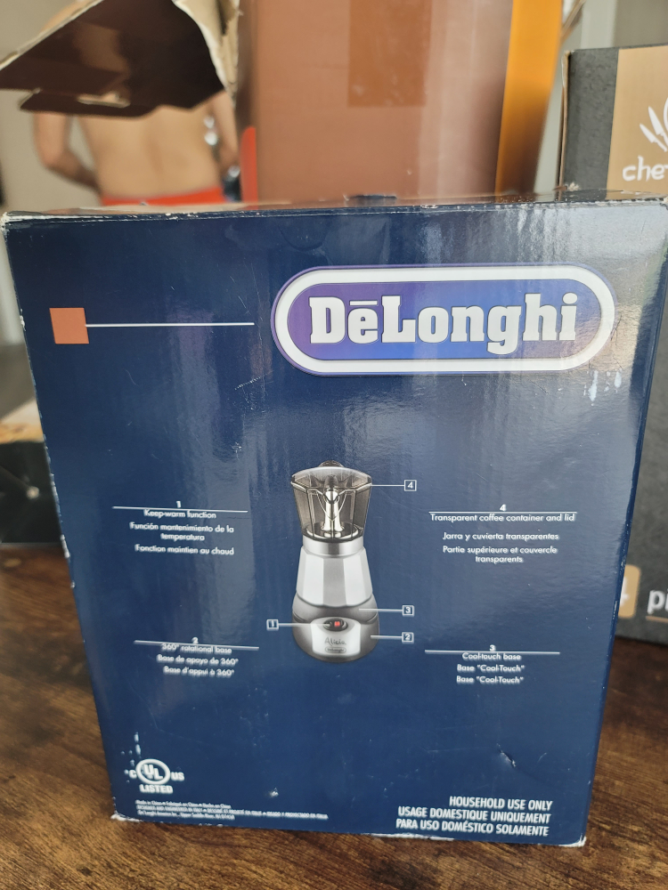 DeLonghi Alicia Electric Moka Pot - 3/6 Cups - photo 4