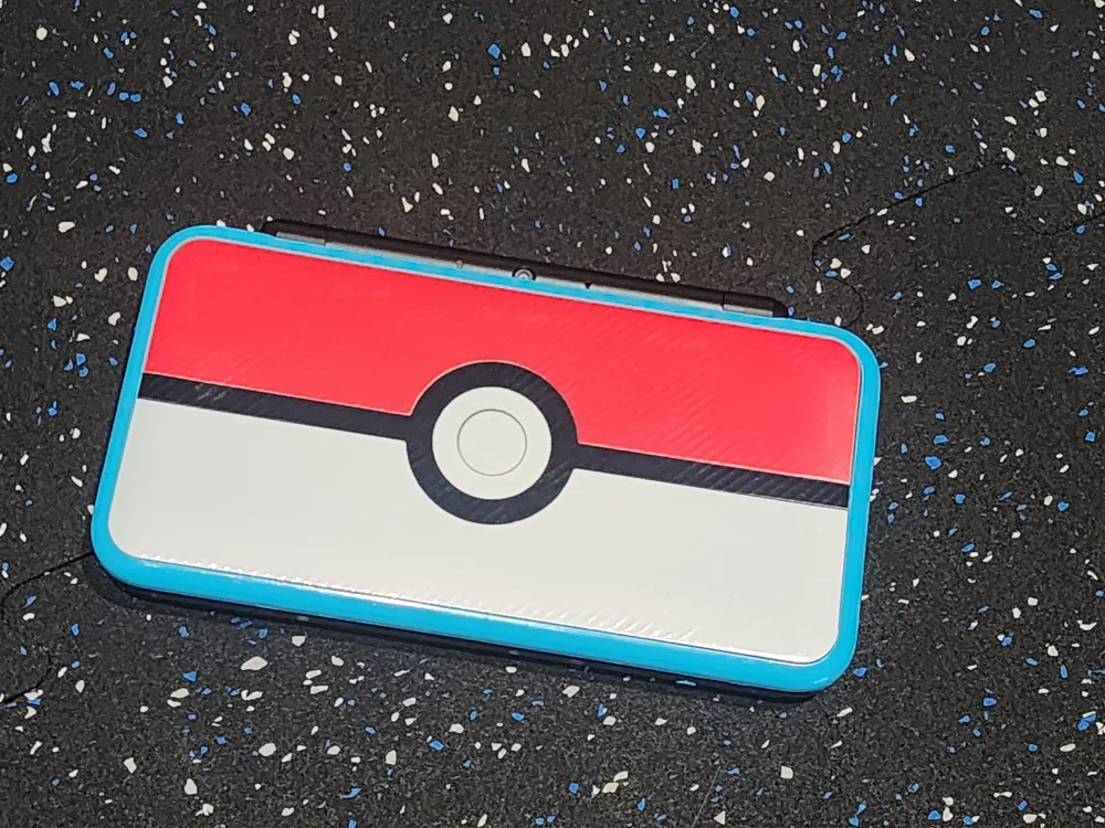 Nintendo 2DS with Pokémon Games image indicator(4)